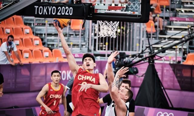 由下路C位